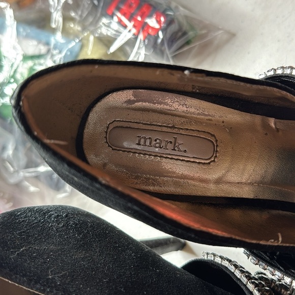 Avon Mark. Black Suede Jewel Encrusted High Heels Size 9 - Picture 4 of 12